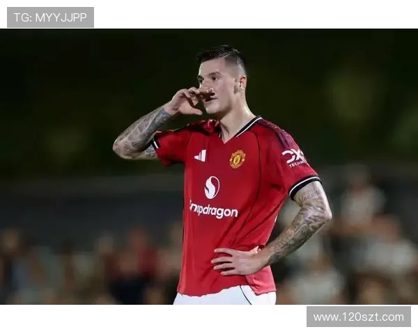 理查兹指出曼联替补与首发实力差距明显夏窗需加大引援力度