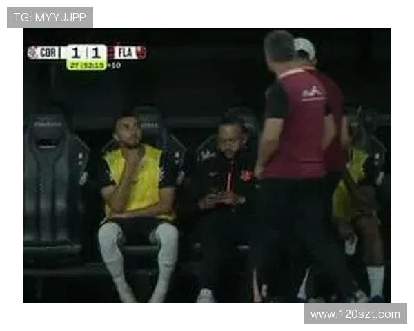 科林蒂安球员集体以球衣捂嘴表达抵制种族歧视的坚定立场